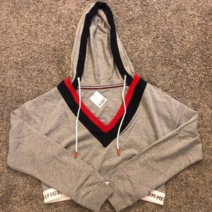 GRAY TOMMY HILFIGER SWEATSHIRT